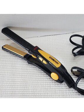 Conair Hot Straightener CS4WC-08 3/4" Flat Iron Black Gold Short Plate Works
